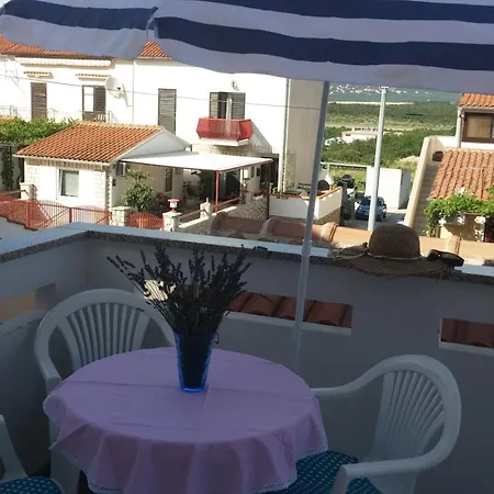 Апартаменты Melina Омишаль