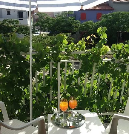 Melina Апартаменты *